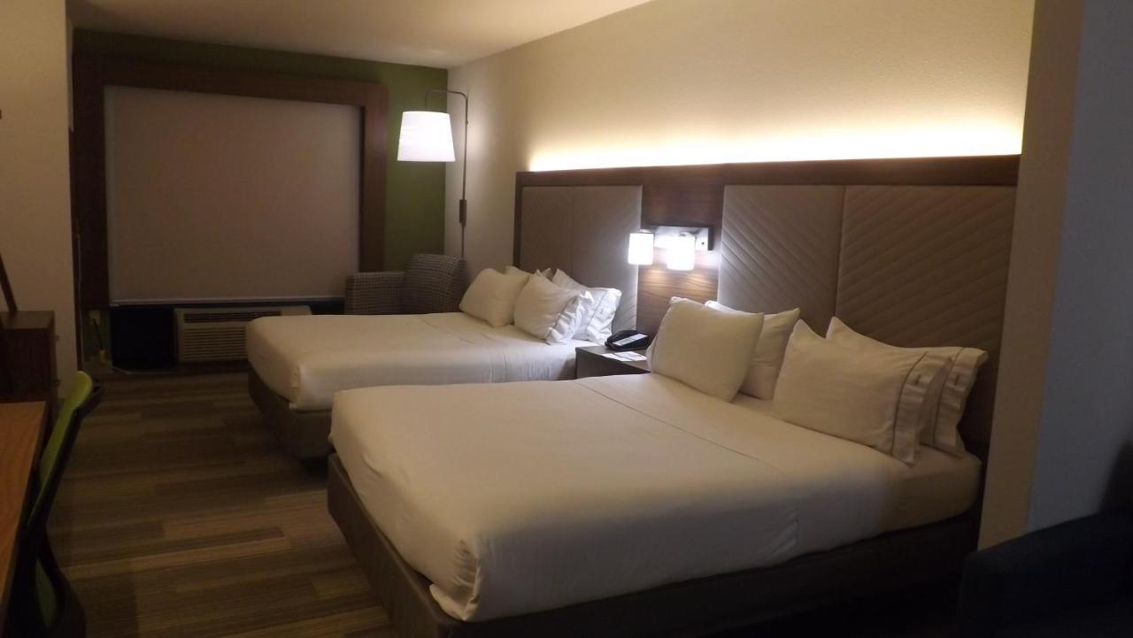 Holiday Inn Express & Suites Dyersburg, An Ihg Hotel Экстерьер фото