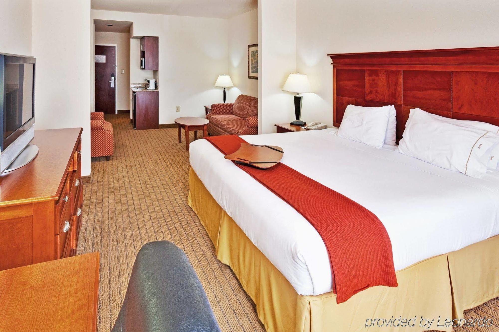 Holiday Inn Express & Suites Dyersburg, An Ihg Hotel Номер фото