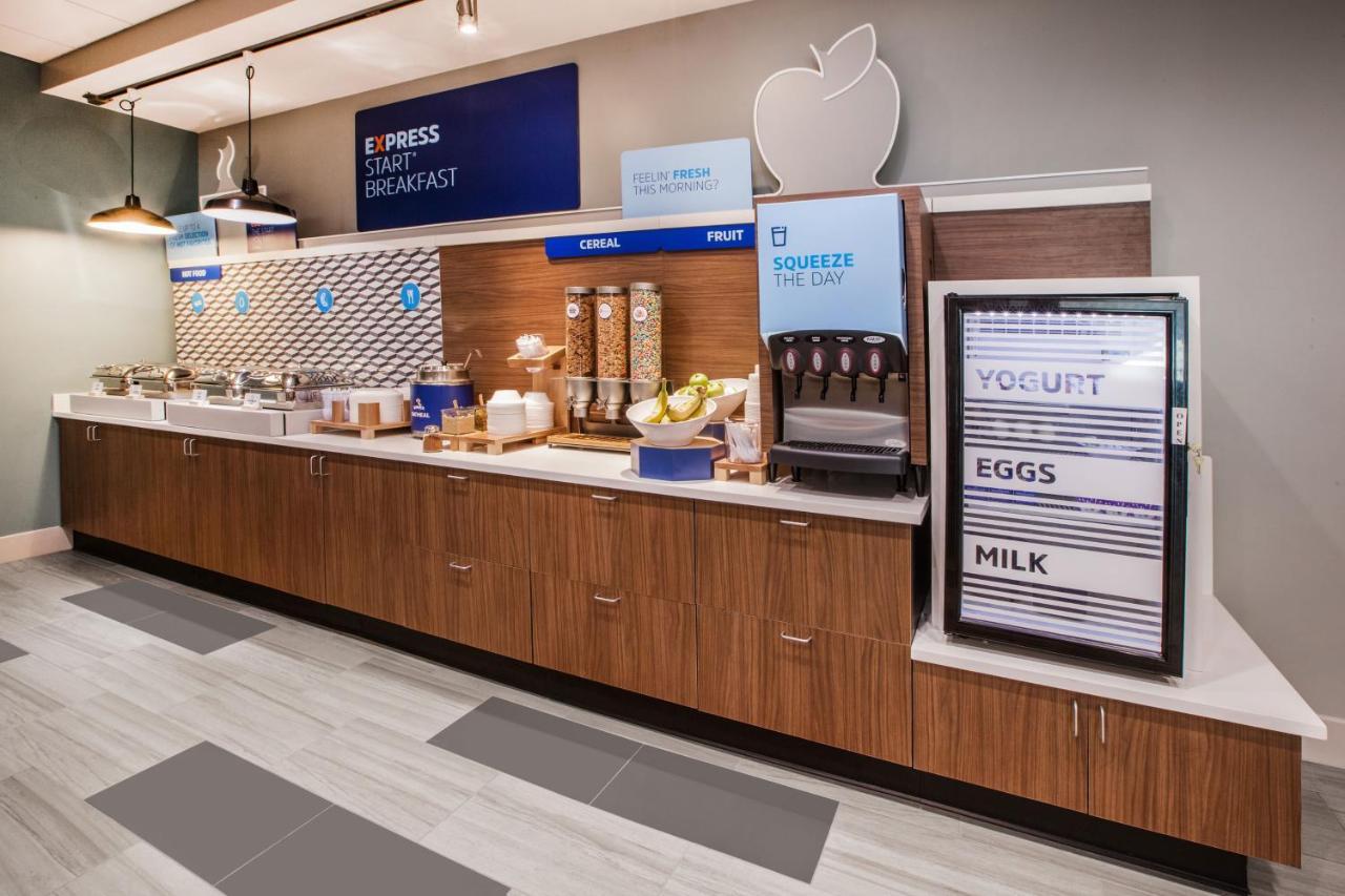 Holiday Inn Express & Suites Dyersburg By Ihg Экстерьер фото