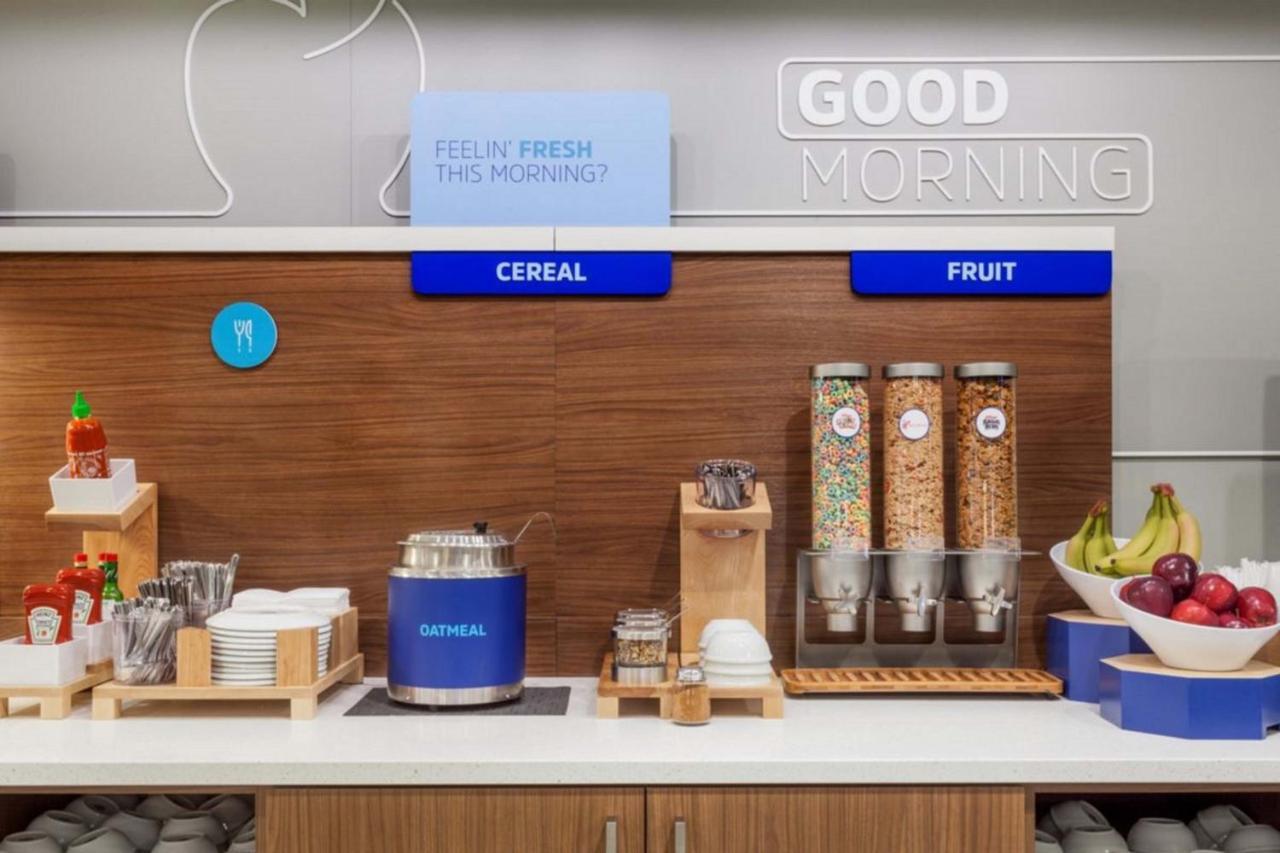Holiday Inn Express & Suites Dyersburg By Ihg Экстерьер фото